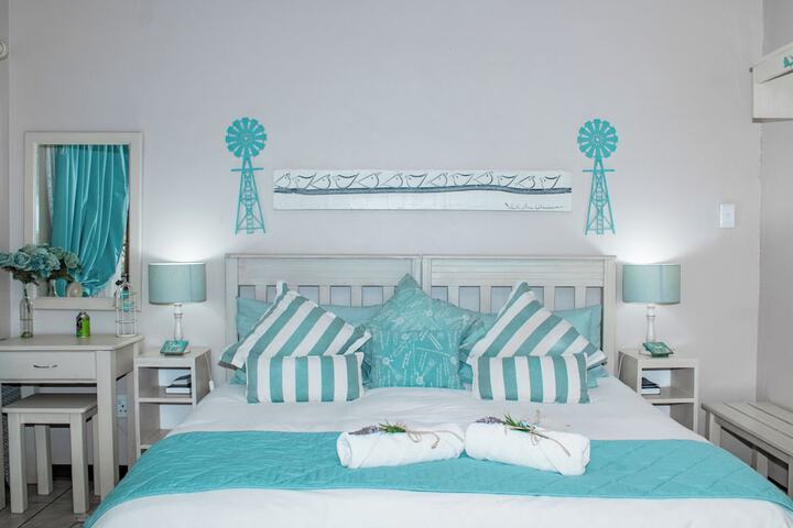 Room 44 of 188