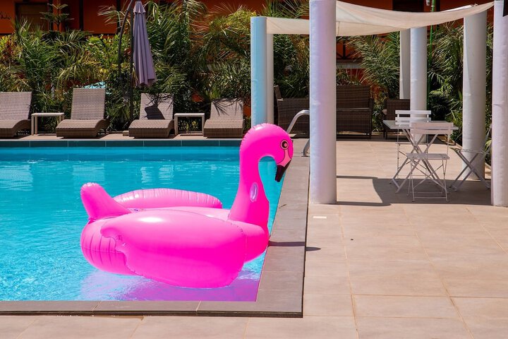 Pool 23 of 44