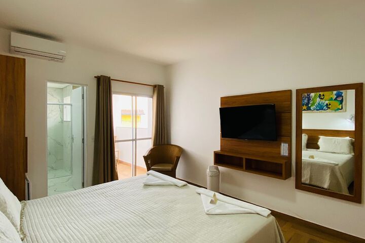 Room 20 of 193