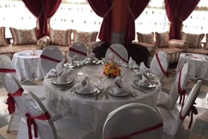 Dining Photos