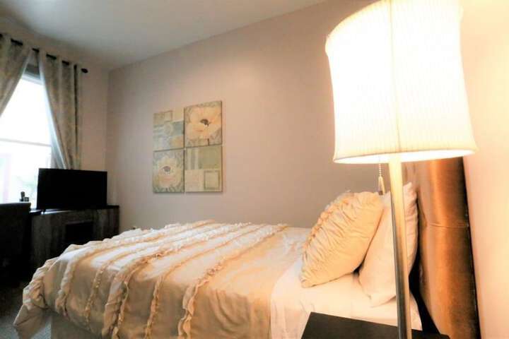 Room 3 of 48