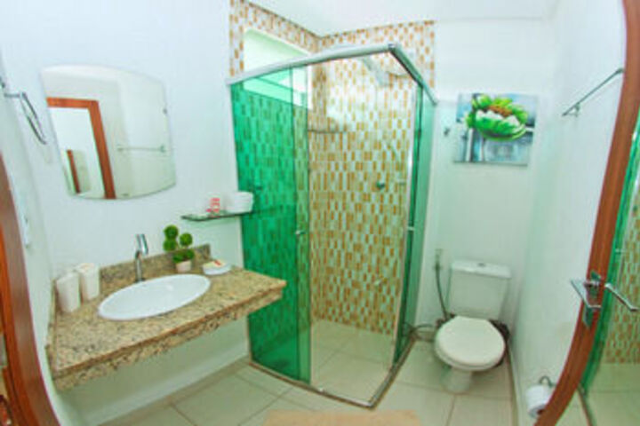 Room 4 of 74