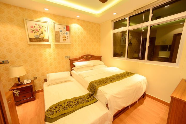 Room 20 of 38