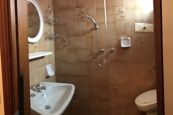 Room 20 of 24