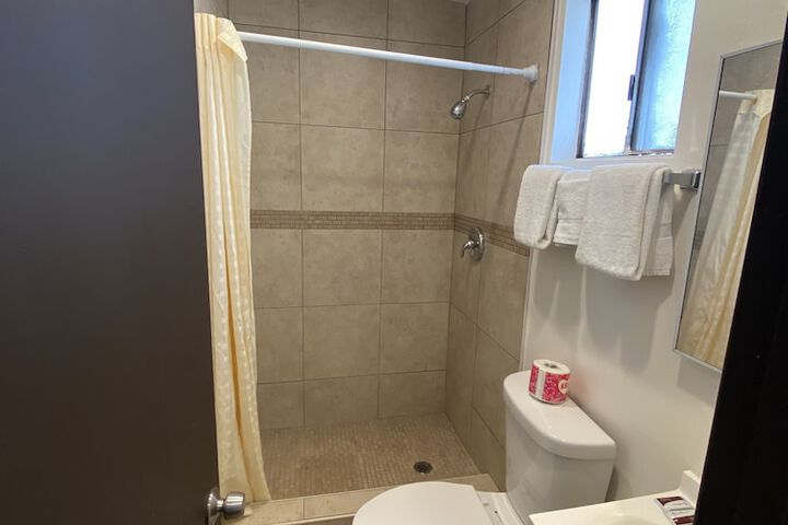 Room 9 of 17