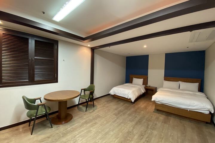 Room 15 of 73