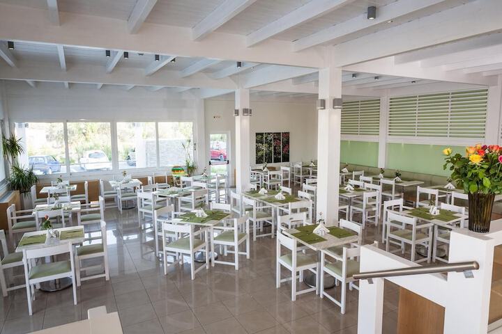 Dining 96 of 154
