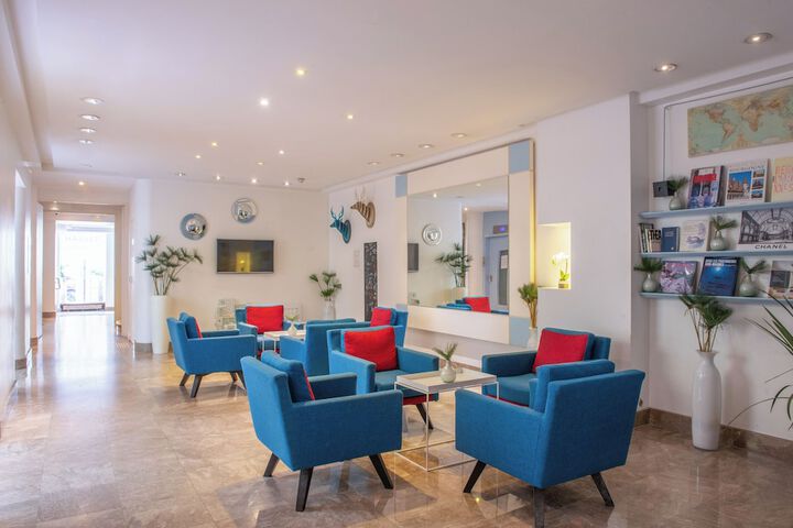 Guest Lobby