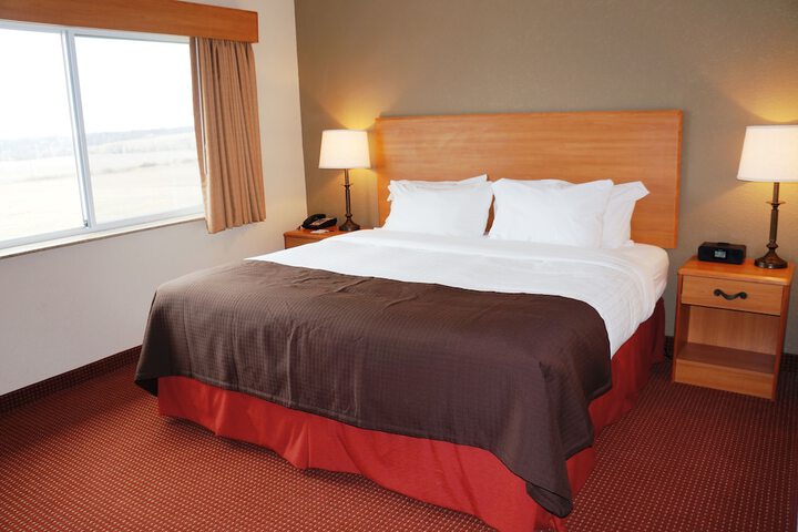 1 King Bed (20 of 27)
