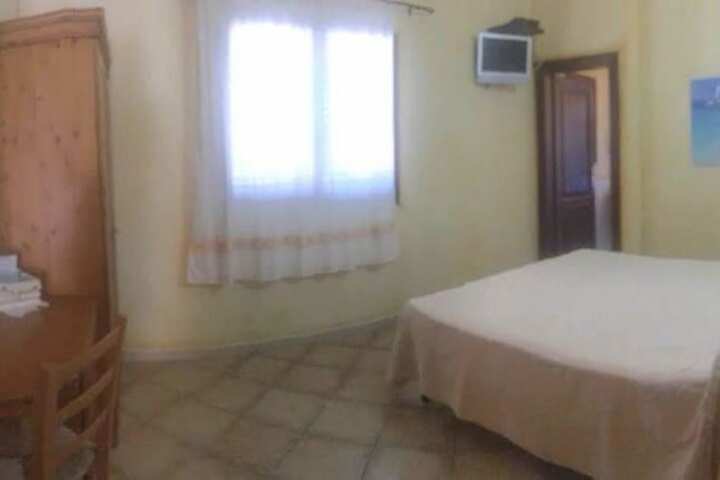 Room 7 of 30