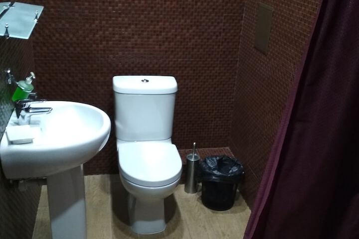 Room 31 of 37