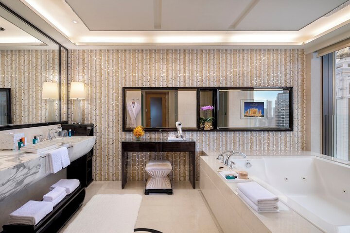 Room 21 of 69