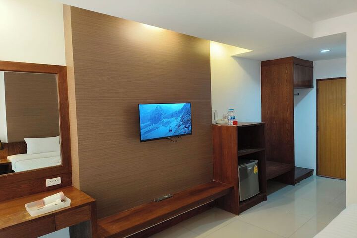 Room 35 of 56