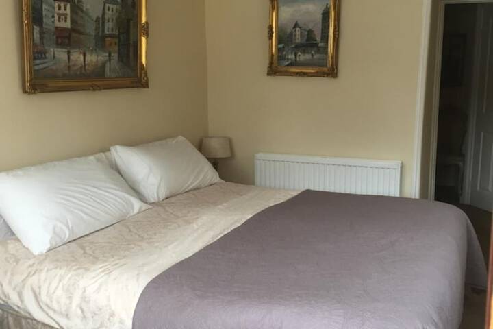 Room 9 of 35