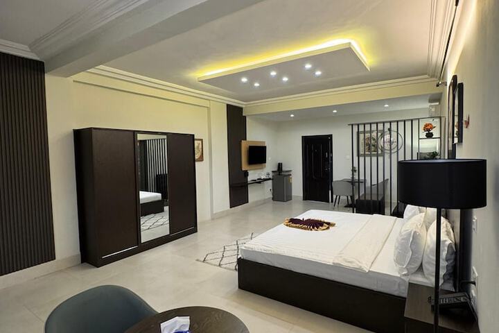 Room 7 of 29