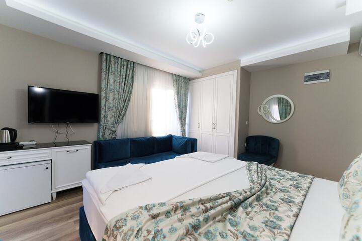 Room 25 of 131