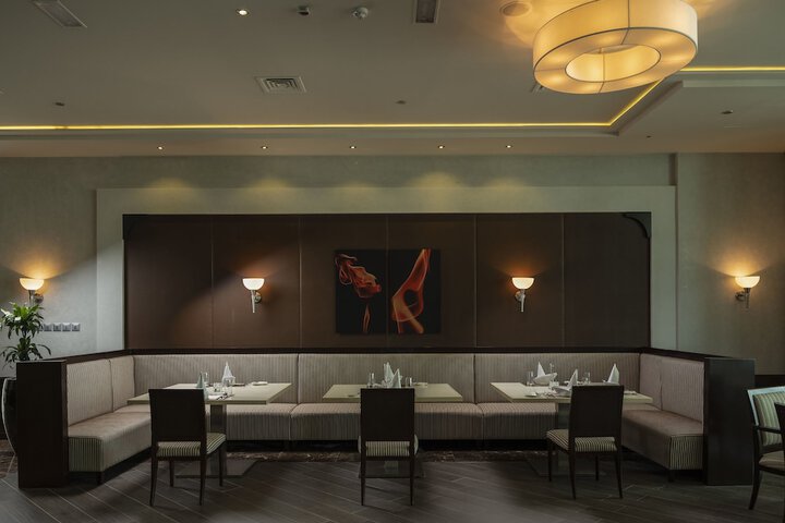 Dining 64 of 81
