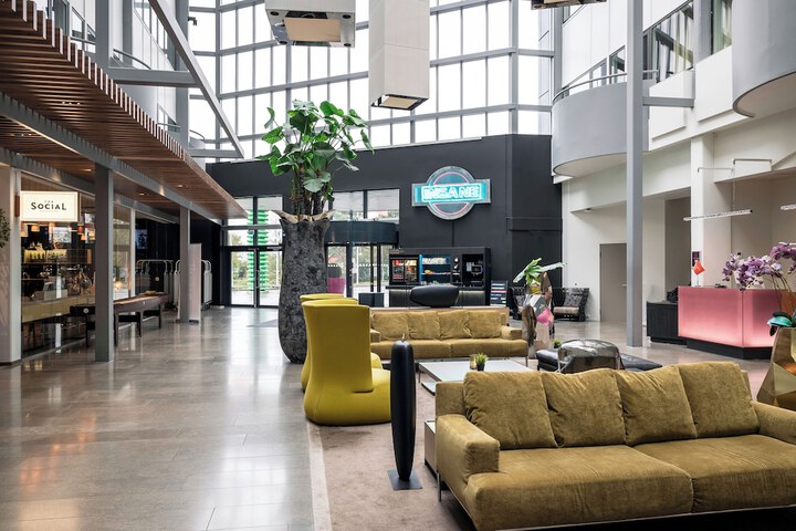 Lobby Photo