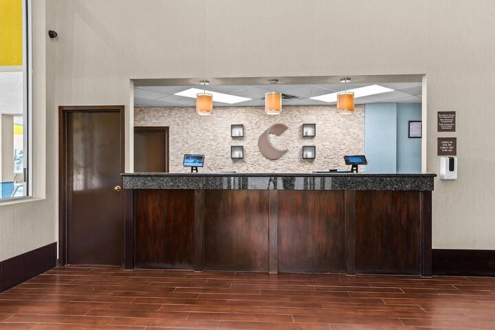 Hotel Lobby
