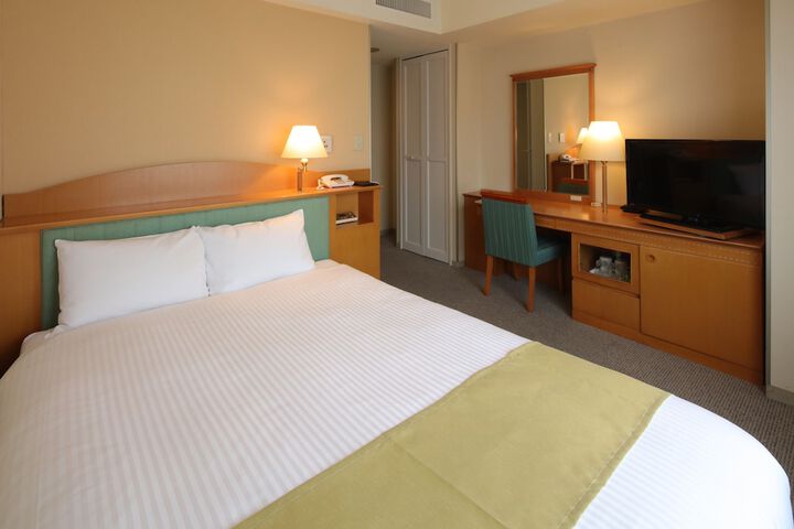 Room 19 of 77