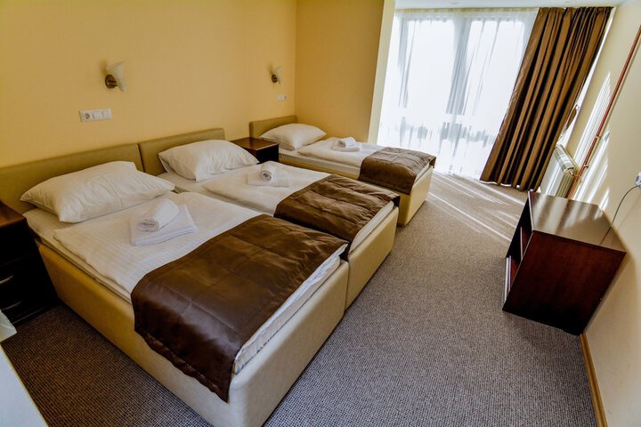 Room 26 of 48