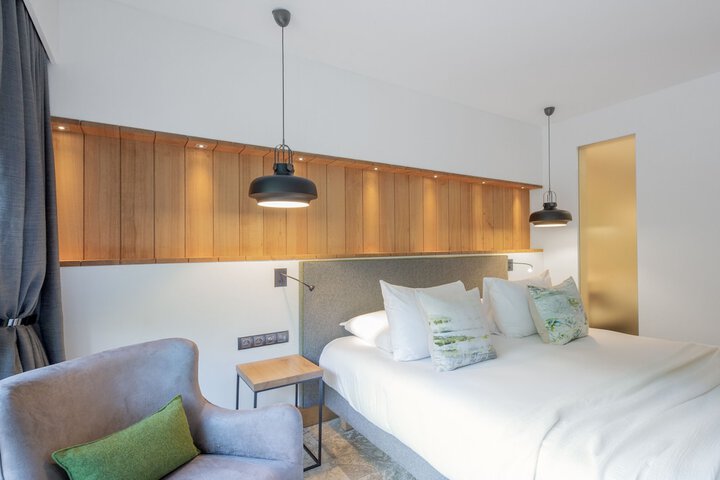 Room 4 of 53