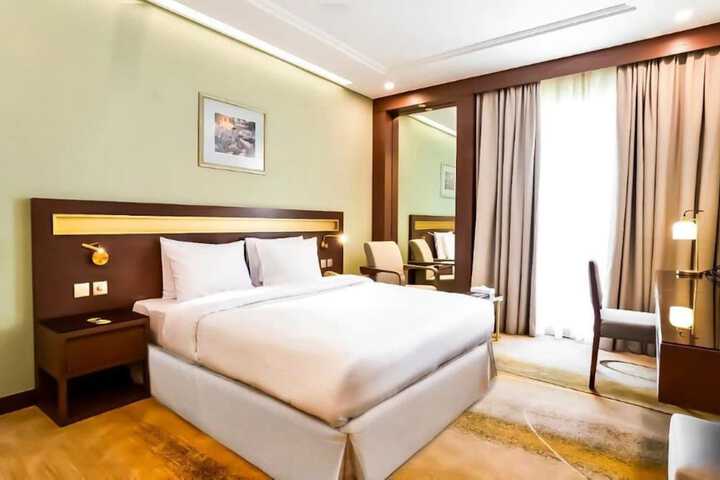 Room 17 of 108