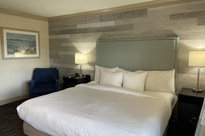 Room 4 of 56