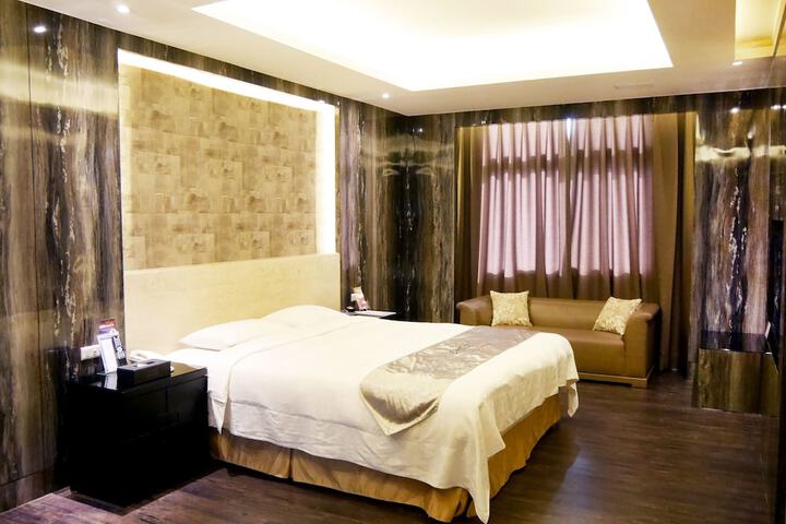 Room 20 of 55
