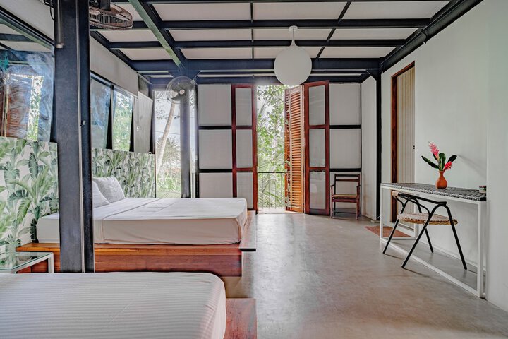 Room 2 of 9