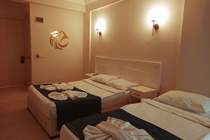 Room 4 of 34
