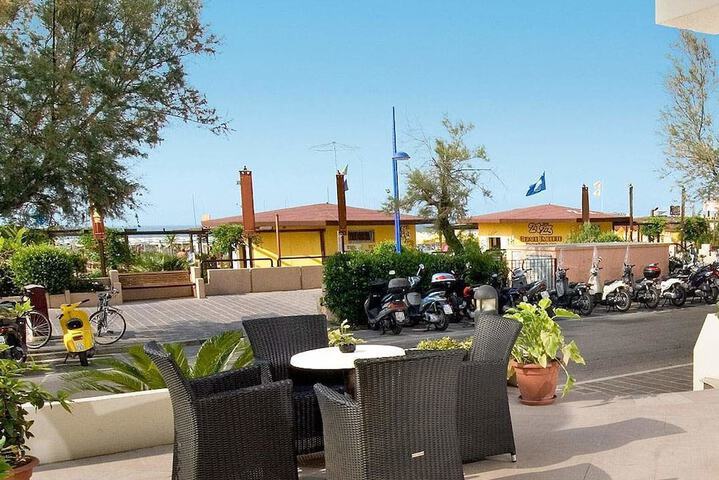 Terrace/Patio 38 of 46