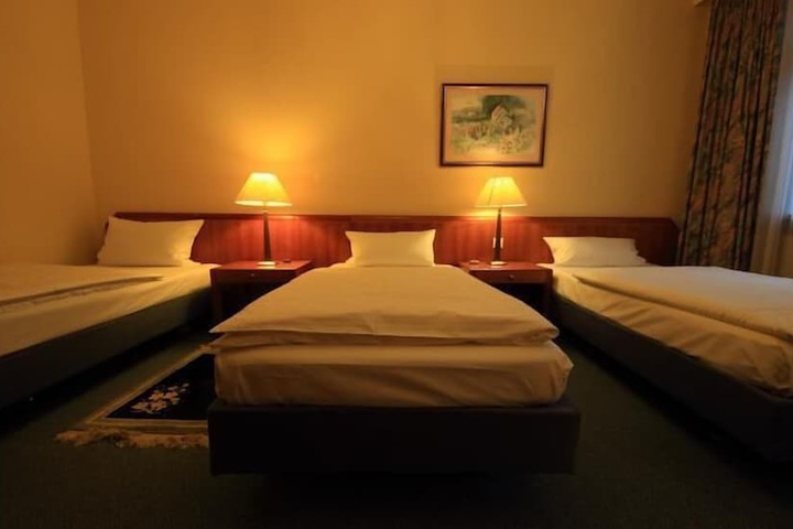 Room 9 of 56