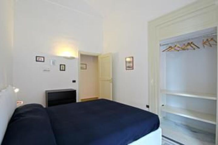 Room 3 of 9