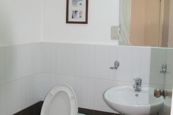 Room 14 of 21
