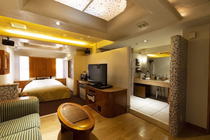 Room 19 of 41