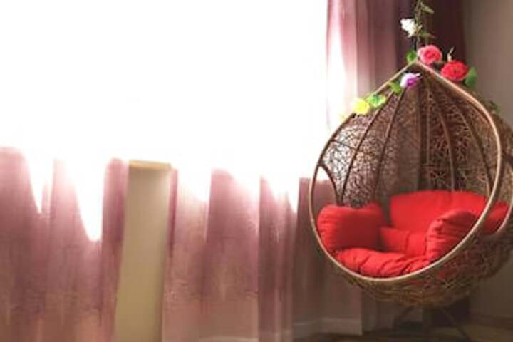 Room 4 of 11