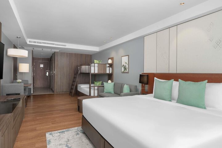 Room 26 of 149