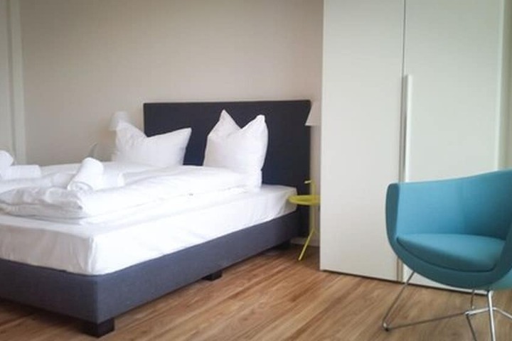 Room 5 of 48