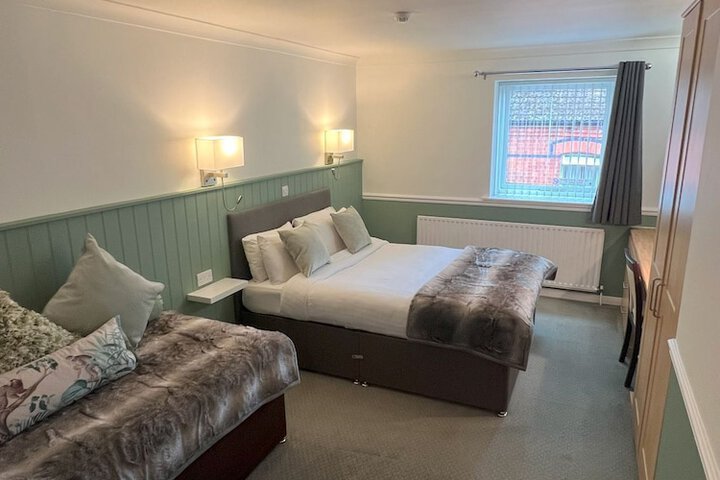 Room 47 of 73