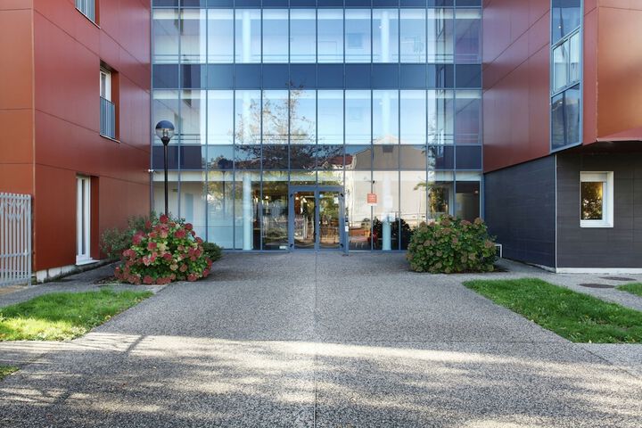 Hotel 64 of 65