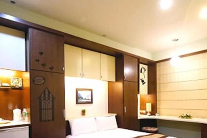 Room 35 of 58