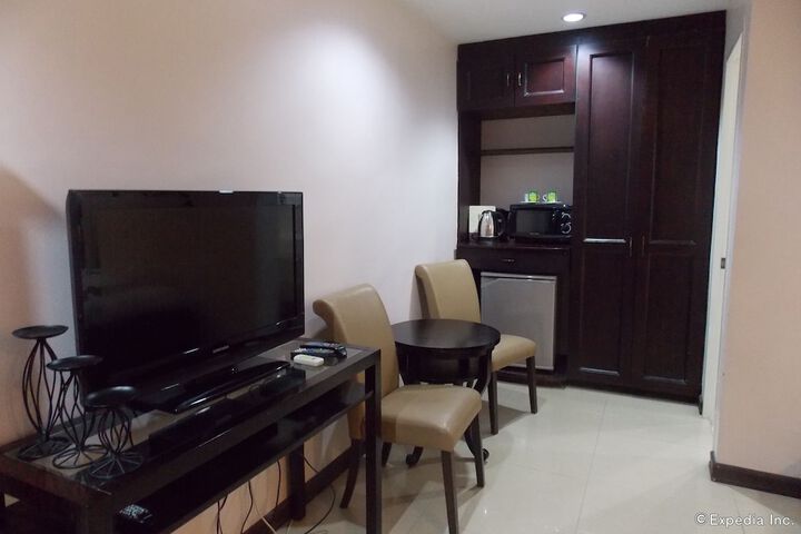 Room 21 of 42