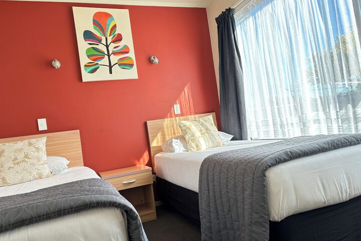 Room 3 of 101