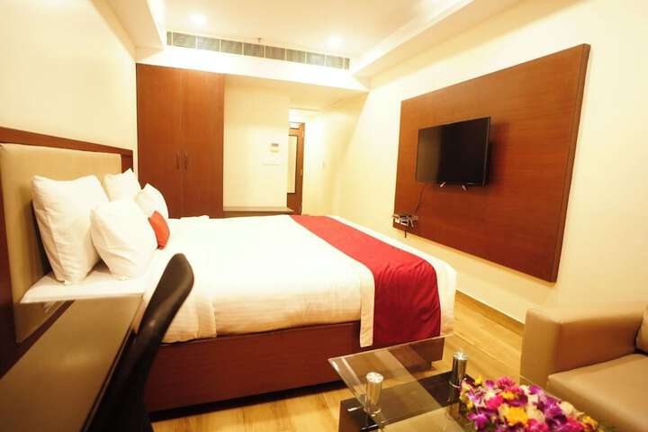 Elegant Hotel