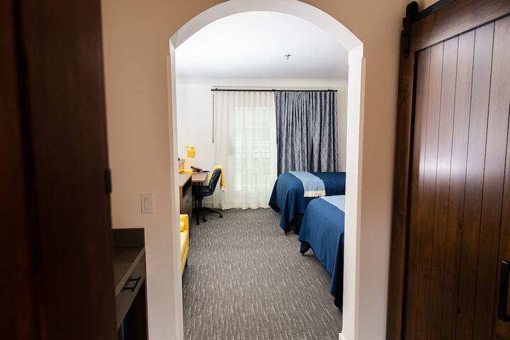 Room 6 of 47