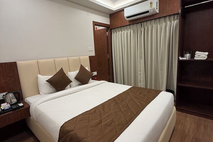 Room 25 of 52