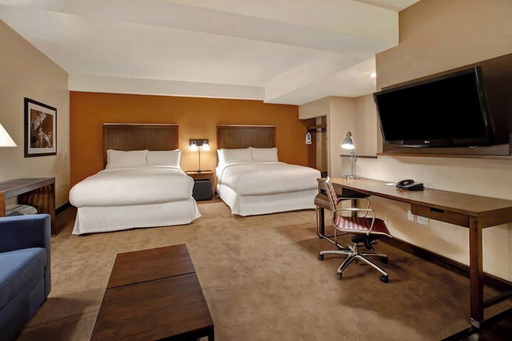 Room 43 of 95