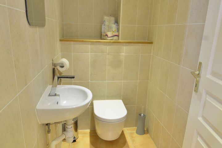 Room 2 of 26