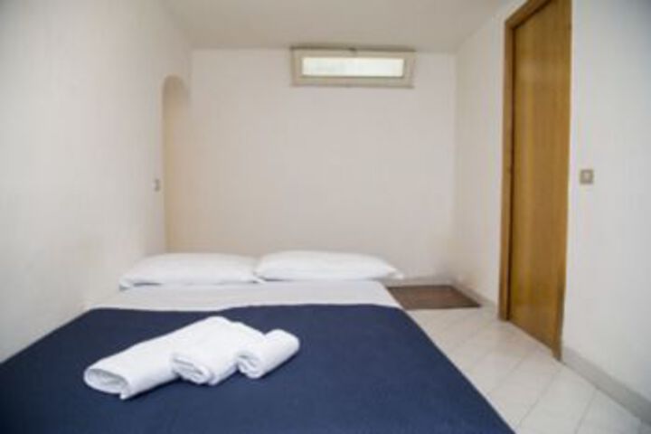 Room 40 of 160